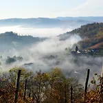 Cascina San Michele 3* コスティリオーレ・ダスティ
